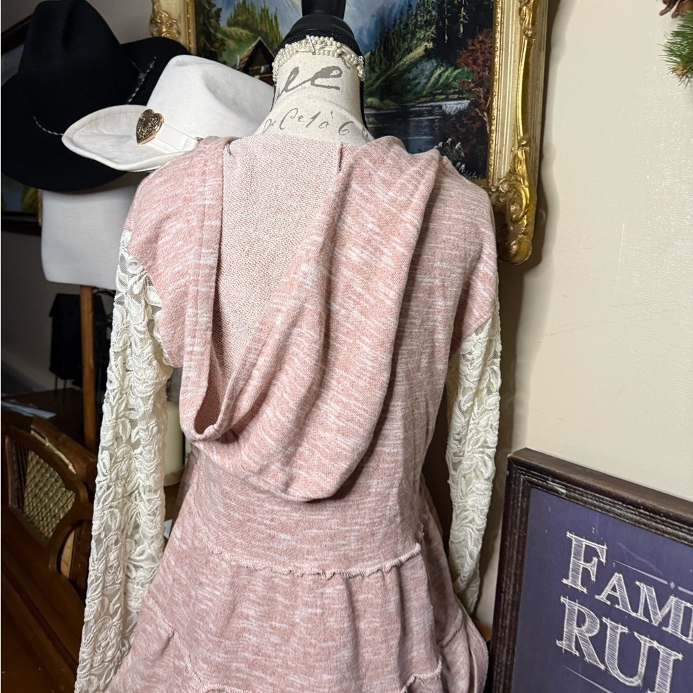 Women's Pink Lace Sleeve Hoodie Top - Picture 7 of 8